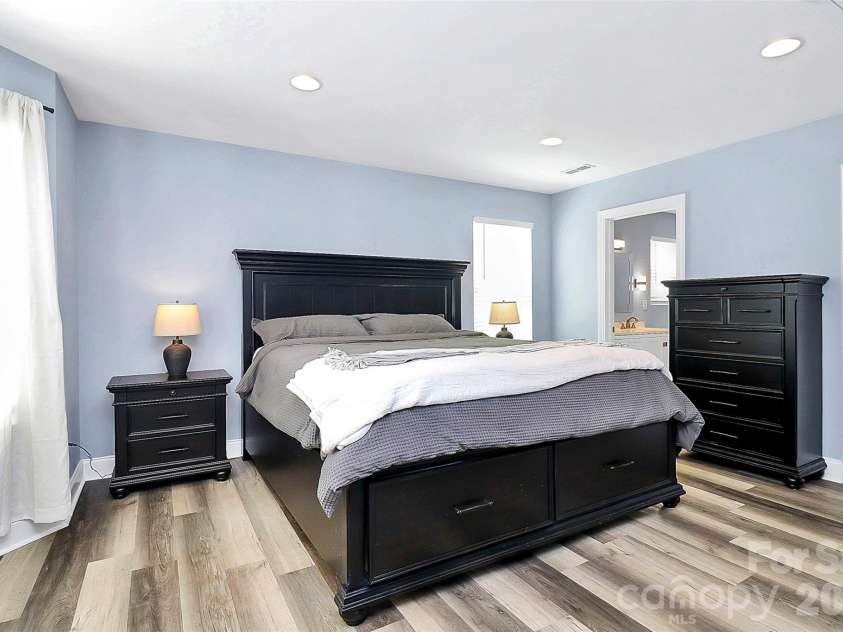 105 Ace Avenue, Dallas, NC 28034.  MLS# CAR4346384, YatesRealty ID 13172. 