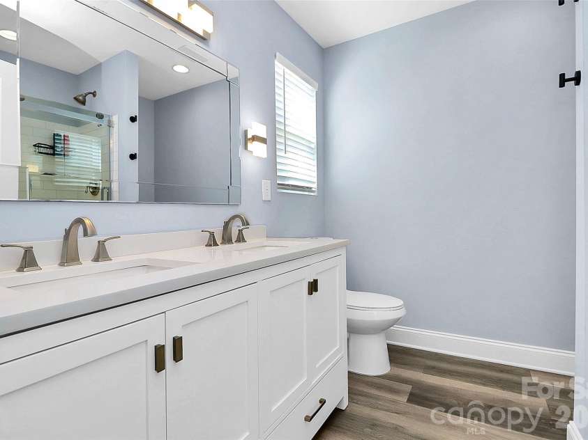 105 Ace Avenue, Dallas, NC 28034.  MLS# CAR4346384, YatesRealty ID 13172. 