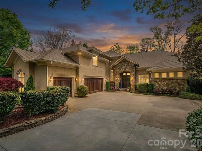 11808 Pleasant Wyatt Place, Charlotte, NC 28277.  MLS# CAR4362765, YatesRealty ID 13173. 