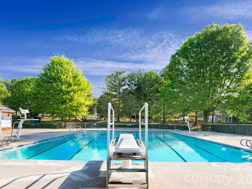 531 Oak Valley Boulevard, Advance, NC 27006.  MLS# CAR4370434, YatesRealty ID 13174. 