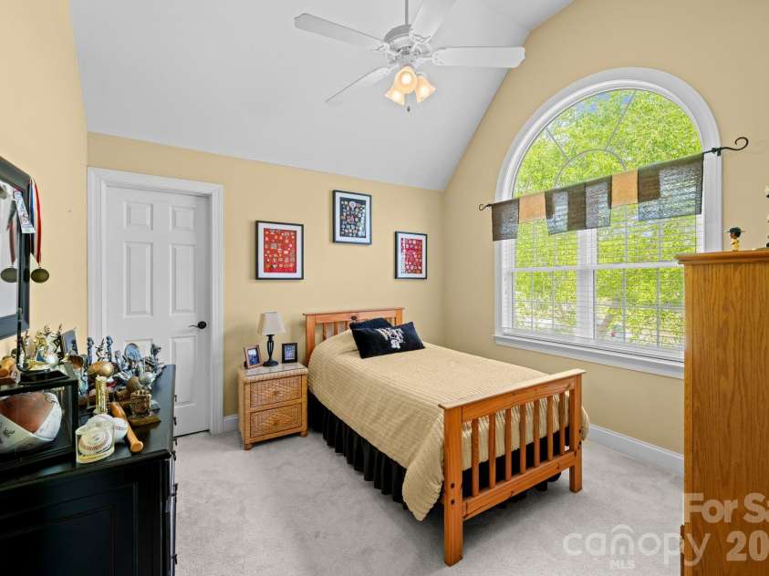 531 Oak Valley Boulevard, Advance, NC 27006.  MLS# CAR4370434, YatesRealty ID 13174. 