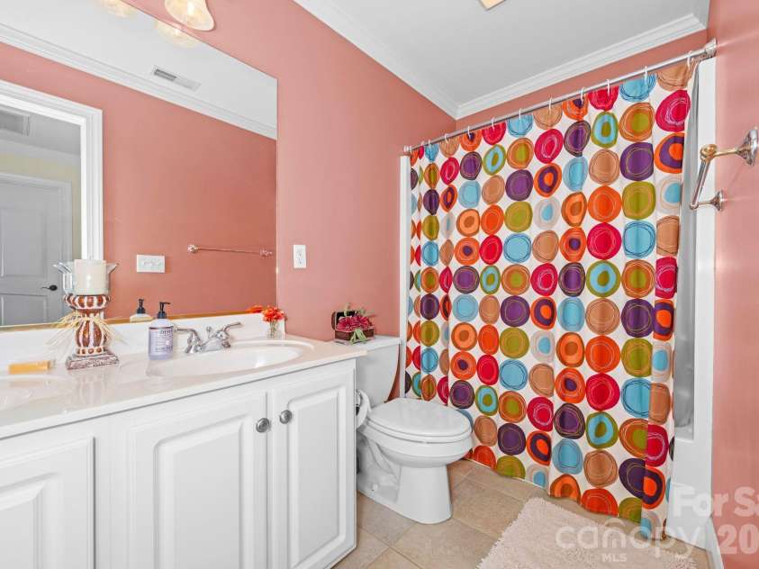 531 Oak Valley Boulevard, Advance, NC 27006.  MLS# CAR4370434, YatesRealty ID 13174. 