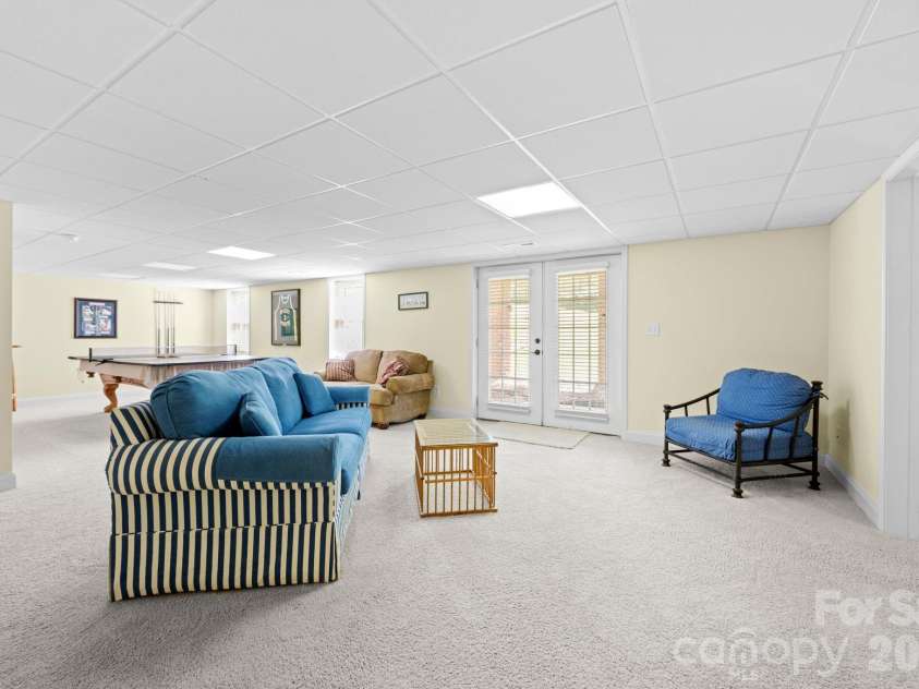 531 Oak Valley Boulevard, Advance, NC 27006.  MLS# CAR4370434, YatesRealty ID 13174. 