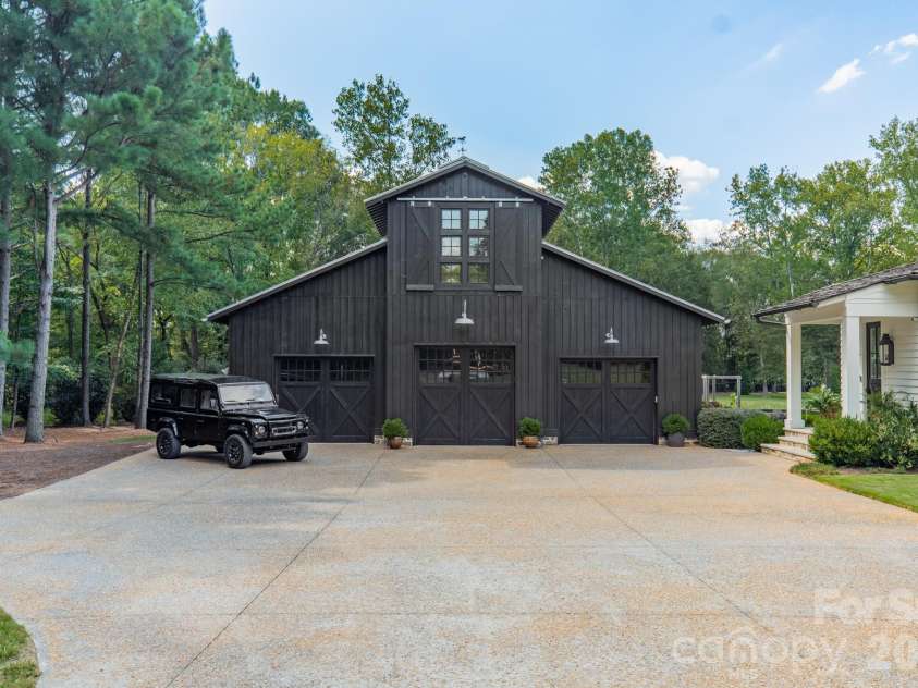 2269 New Gray Rock Road, Fort Mill, SC 29708.  MLS# CAR4358713, YatesRealty ID 13175. 