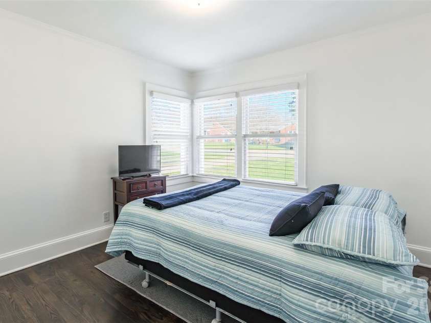 534 Georgia Avenue, Statesville, NC 28677.  MLS# CAR4357113, YatesRealty ID 13176. 