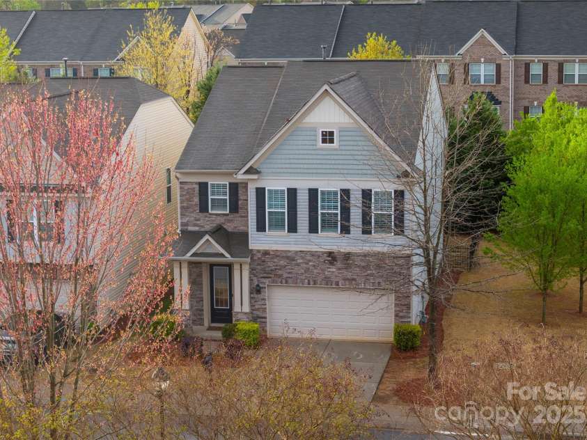 6020 Union Pacific Avenue, Charlotte, NC 28210.  MLS# CAR4241932, YatesRealty ID 13177. 