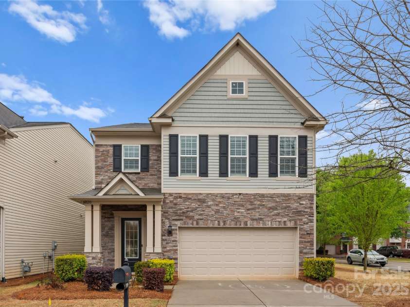 6020 Union Pacific Avenue, Charlotte, NC 28210.  MLS# CAR4241932, YatesRealty ID 13177. 