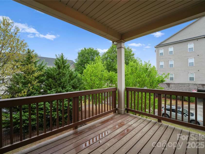 6020 Union Pacific Avenue, Charlotte, NC 28210.  MLS# CAR4241932, YatesRealty ID 13177. 
