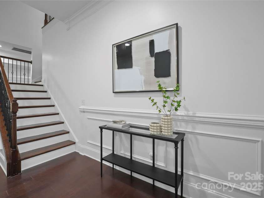 6020 Union Pacific Avenue, Charlotte, NC 28210.  MLS# CAR4241932, YatesRealty ID 13177. 