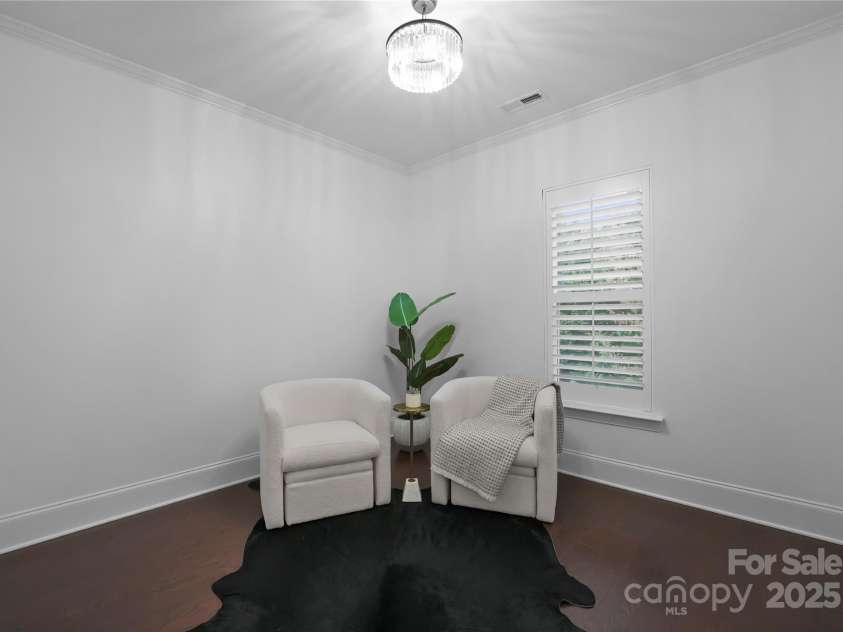 6020 Union Pacific Avenue, Charlotte, NC 28210.  MLS# CAR4241932, YatesRealty ID 13177. 