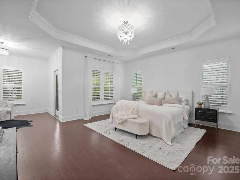 6020 Union Pacific Avenue, Charlotte, NC 28210.  MLS# CAR4241932, YatesRealty ID 13177. 