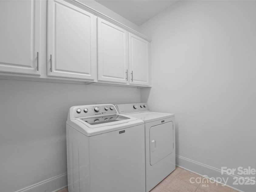 6020 Union Pacific Avenue, Charlotte, NC 28210.  MLS# CAR4241932, YatesRealty ID 13177. 
