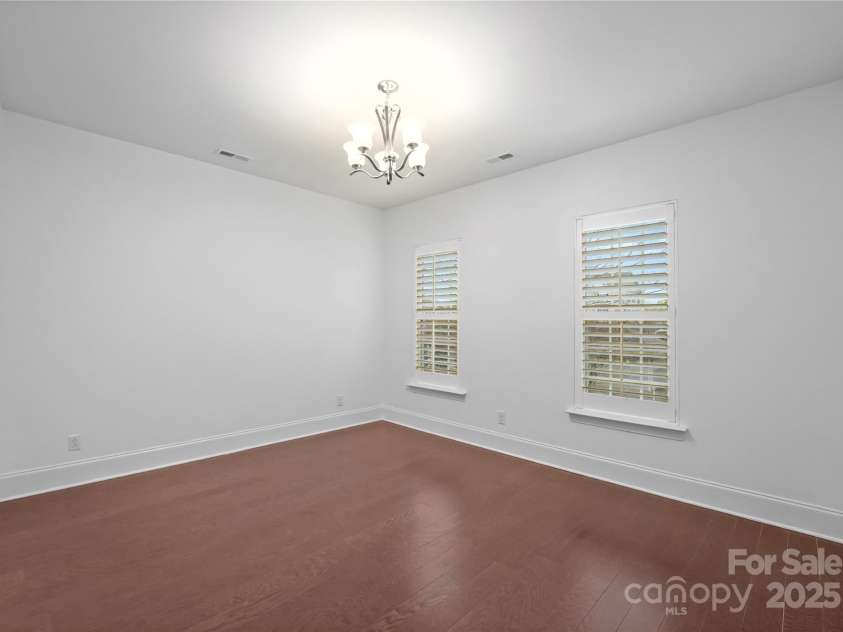 6020 Union Pacific Avenue, Charlotte, NC 28210.  MLS# CAR4241932, YatesRealty ID 13177. 