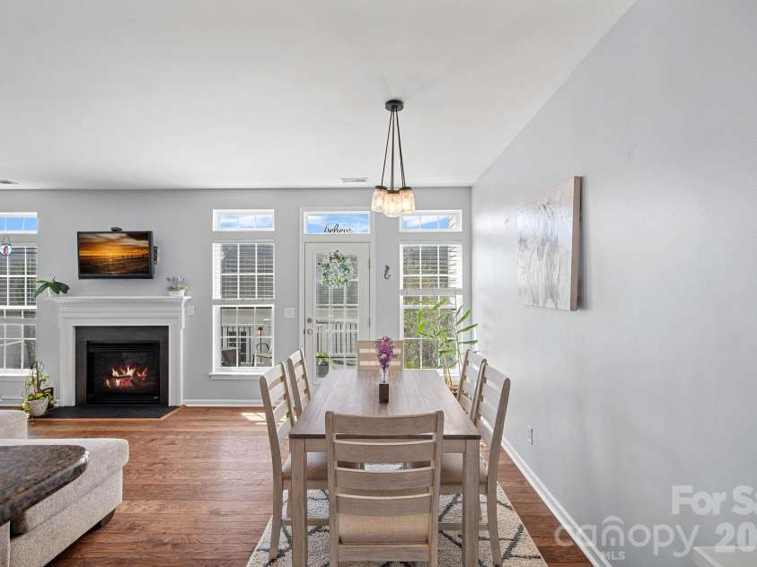 8117 Bridgegate Drive, Huntersville, NC 28078.  MLS# CAR4364152, YatesRealty ID 13177. 