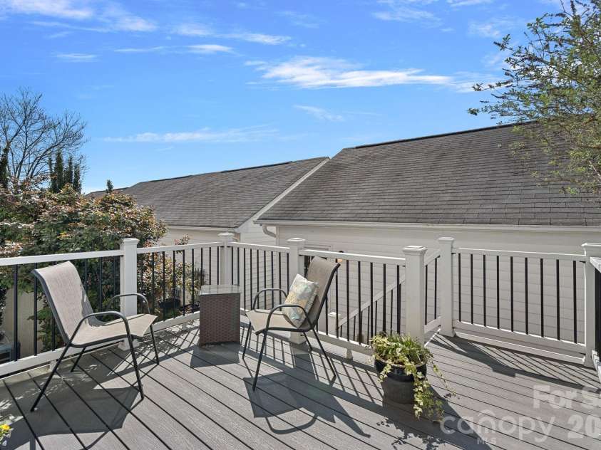 8117 Bridgegate Drive, Huntersville, NC 28078.  MLS# CAR4364152, YatesRealty ID 13177. 