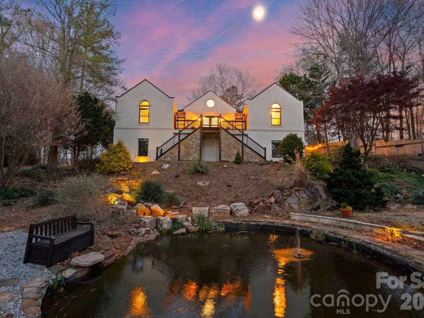 214 Ridgeway Drive, Taylorsville, NC 28681.  MLS# CAR4300884, YatesRealty ID 13178. 
