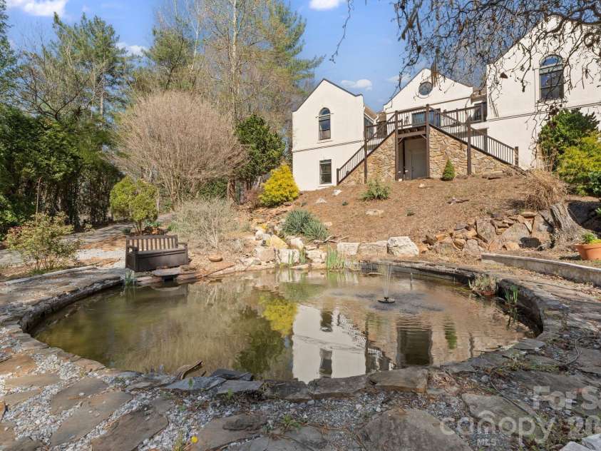 214 Ridgeway Drive, Taylorsville, NC 28681.  MLS# CAR4300884, YatesRealty ID 13178. 
