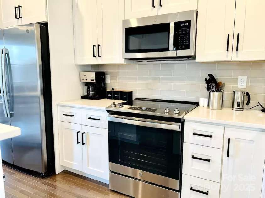1057 Riverside Drive, Asheville, NC 28804.  MLS# CAR4330741, YatesRealty ID 13179. 