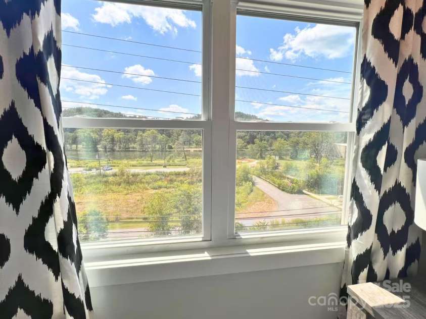 1057 Riverside Drive, Asheville, NC 28804.  MLS# CAR4330741, YatesRealty ID 13179. 