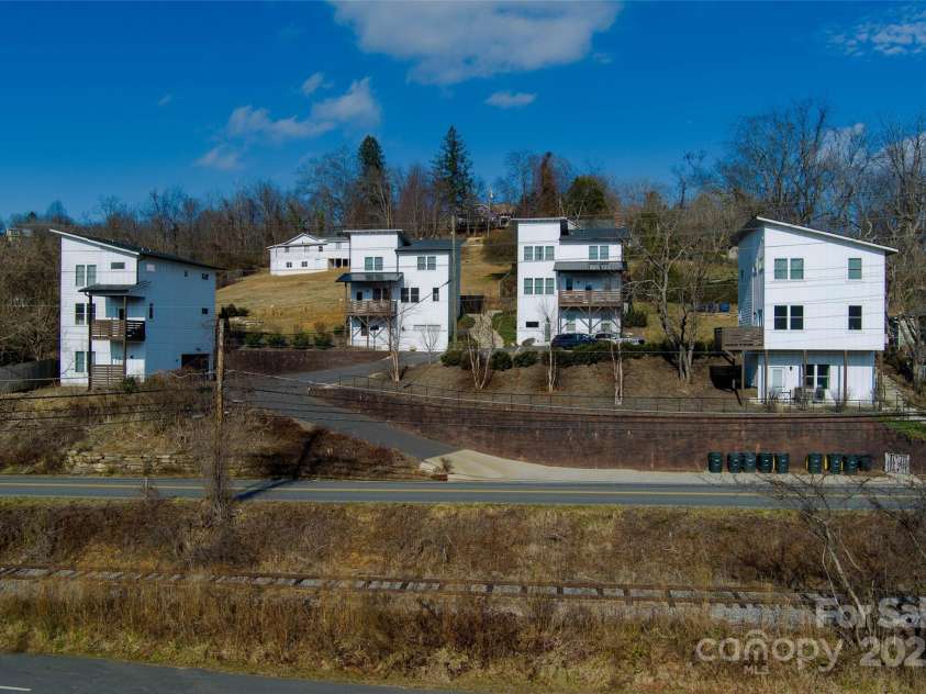1057 Riverside Drive, Asheville, NC 28804.  MLS# CAR4330741, YatesRealty ID 13179. 