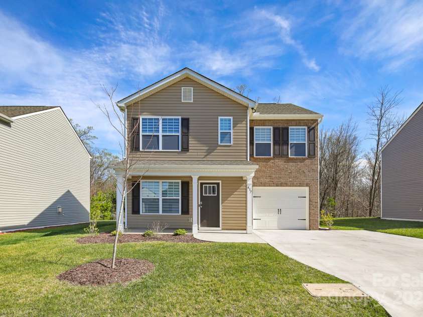 437 Burdock Lane, Arden, NC 28704.  MLS# CAR4242543, YatesRealty ID 13179. 