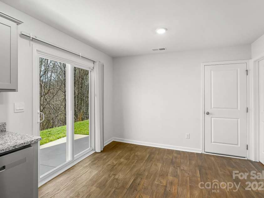 437 Burdock Lane, Arden, NC 28704.  MLS# CAR4242543, YatesRealty ID 13179. 