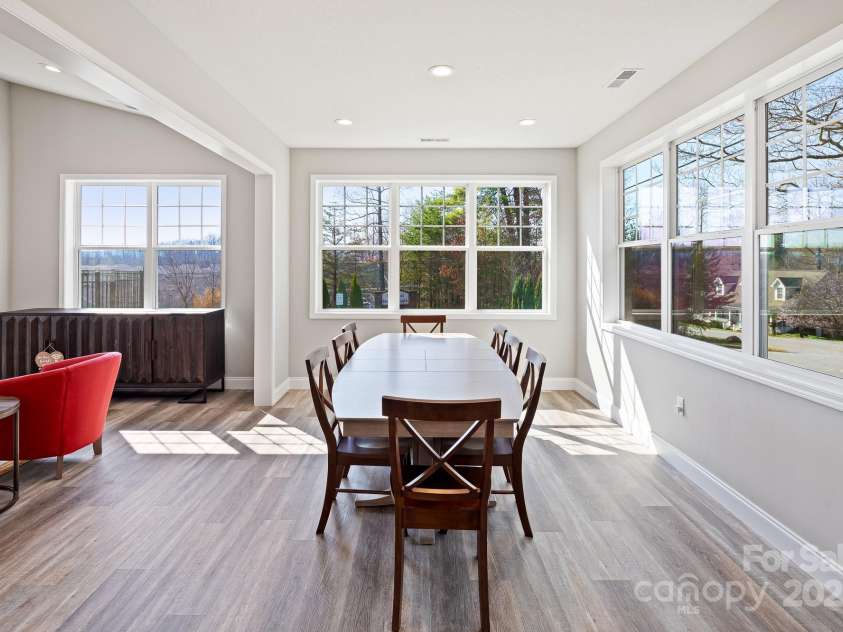 437 Burdock Lane, Arden, NC 28704.  MLS# CAR4242543, YatesRealty ID 13179. 