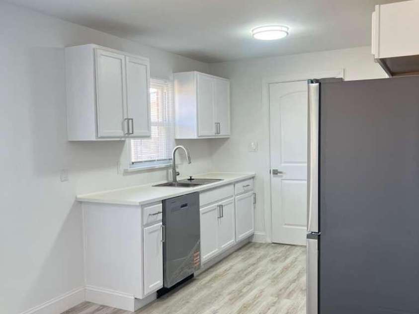 1073 Springdale Drive, Maiden, NC 28650.  MLS# CAR4330894, YatesRealty ID 1318. 