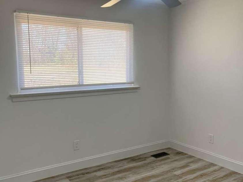 1073 Springdale Drive, Maiden, NC 28650.  MLS# CAR4330894, YatesRealty ID 1318. 