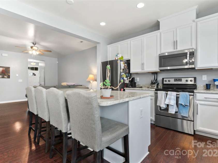 7333 Dulnian Way, Charlotte, NC 28278.  MLS# CAR4203818, YatesRealty ID 1318. 