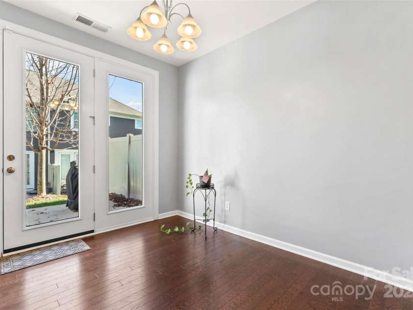 7333 Dulnian Way, Charlotte, NC 28278.  MLS# CAR4203818, YatesRealty ID 1318. 