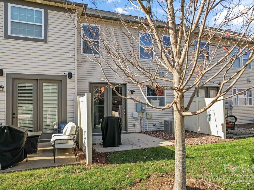 7333 Dulnian Way, Charlotte, NC 28278.  MLS# CAR4203818, YatesRealty ID 1318. 