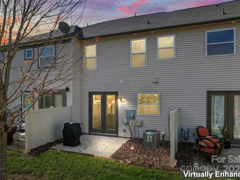 7333 Dulnian Way, Charlotte, NC 28278.  MLS# CAR4203818, YatesRealty ID 1318. 