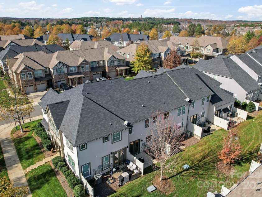7333 Dulnian Way, Charlotte, NC 28278.  MLS# CAR4203818, YatesRealty ID 1318. 