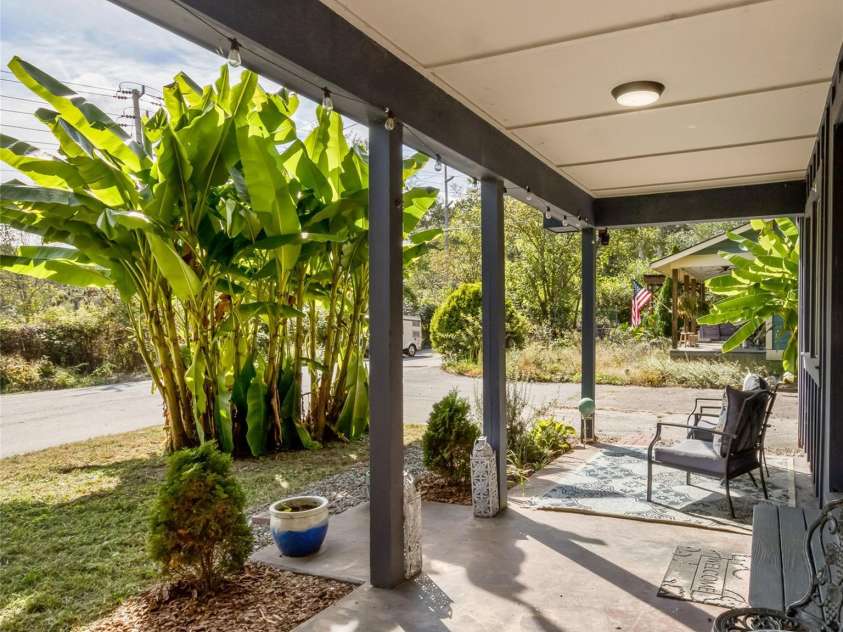 13 Norton Drive, Asheville, NC 28804.  MLS# CAR4366166, YatesRealty ID 13180. 