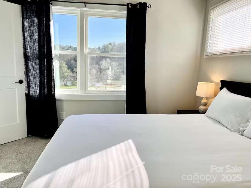1061 Riverside Drive, Asheville, NC 28804.  MLS# CAR4330744, YatesRealty ID 13181. 