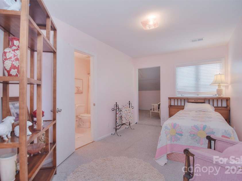 9625 Surface Hill Road, Mint Hill, NC 28227.  MLS# CAR4257822, YatesRealty ID 13181. 