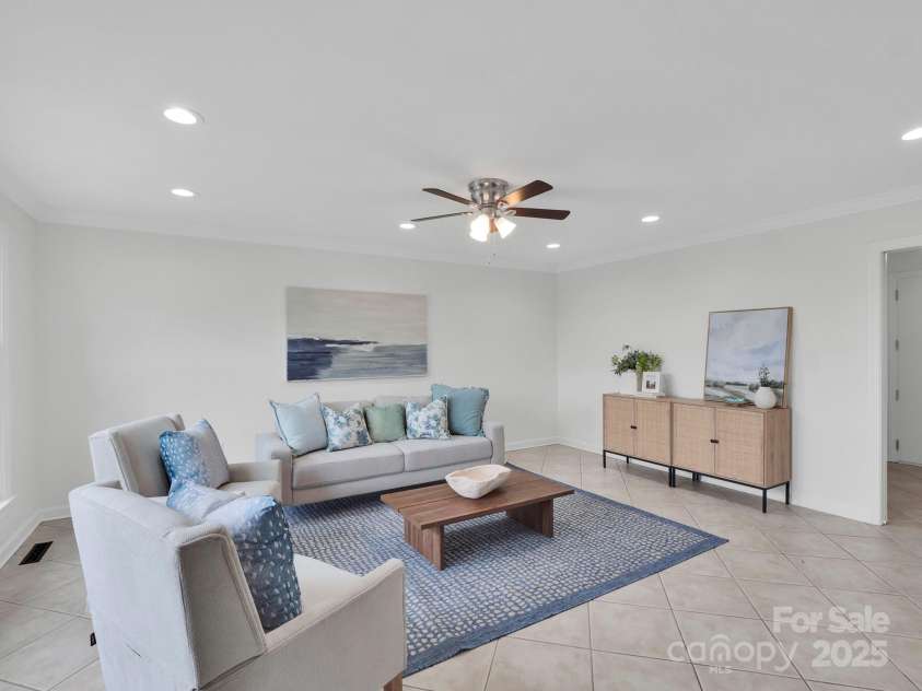 3452 Flat Creek Road, Lancaster, SC 29720.  MLS# CAR4241982, YatesRealty ID 13182. 