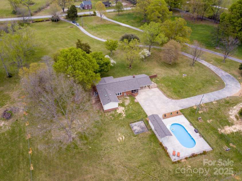 3452 Flat Creek Road, Lancaster, SC 29720.  MLS# CAR4241982, YatesRealty ID 13182. 