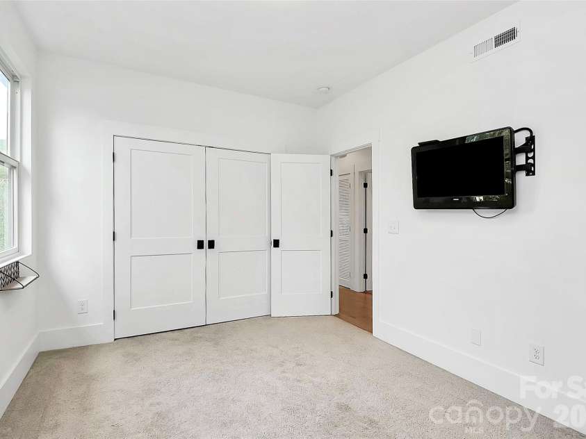 1004 Margaret Brown Street, Charlotte, NC 28202.  MLS# CAR4404066, YatesRealty ID 13183. Ample closet space too!