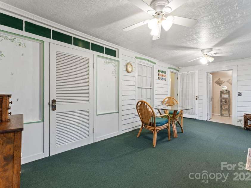 2633 JB Denton Road, Lancaster, SC 29720.  MLS# CAR4279054, YatesRealty ID 13184. Sun Room