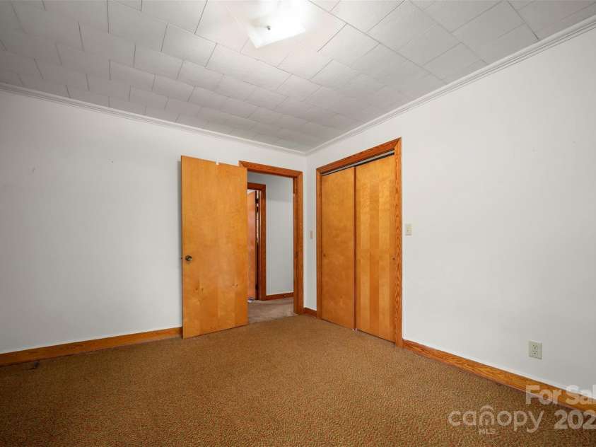 113 Dogwood Avenue, Forest City, NC 28043.  MLS# CAR4251521, YatesRealty ID 13185. 