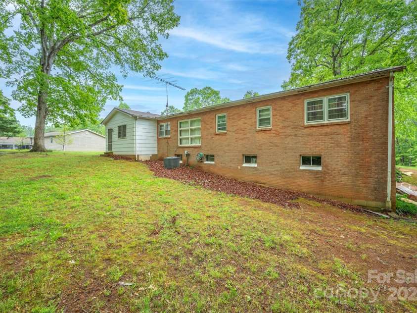 113 Dogwood Avenue, Forest City, NC 28043.  MLS# CAR4251521, YatesRealty ID 13185. 