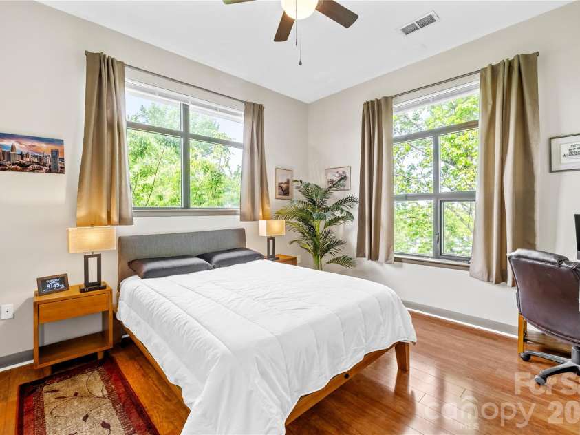 480 New Bern Station Court, Charlotte, NC 28209.  MLS# CAR4367132, YatesRealty ID 13186. 