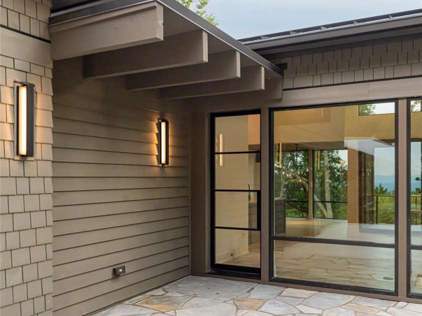 751 New Sprout Lane, Hendersonville, NC 28792.  MLS# CAR4154337, YatesRealty ID 13189. 