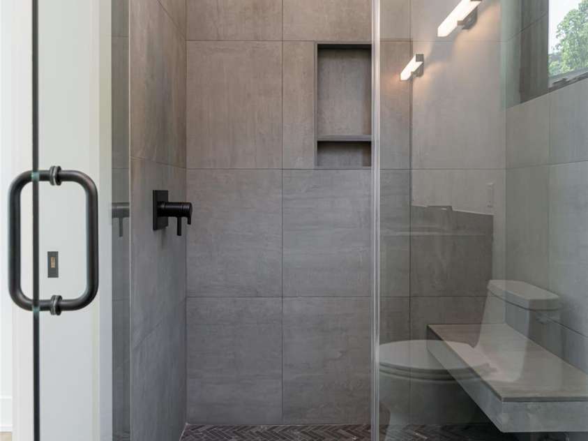 751 New Sprout Lane, Hendersonville, NC 28792.  MLS# CAR4154337, YatesRealty ID 13189. 