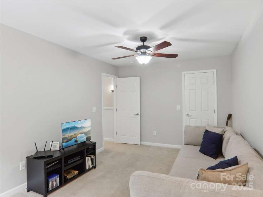 198 Alpine Ridge Drive, Asheville, NC 28806.  MLS# CAR4259639, YatesRealty ID 1319. 