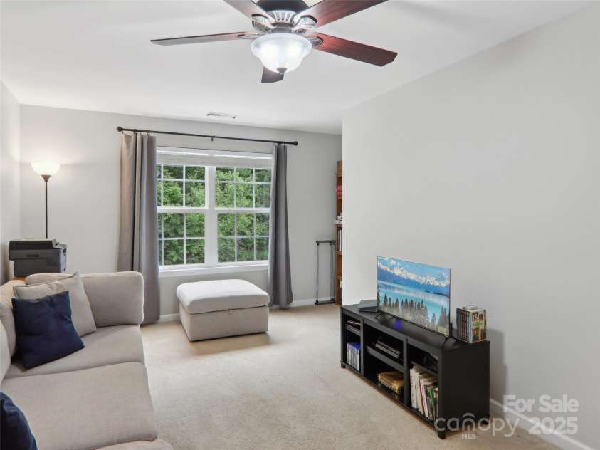 198 Alpine Ridge Drive, Asheville, NC 28806.  MLS# CAR4259639, YatesRealty ID 1319. 