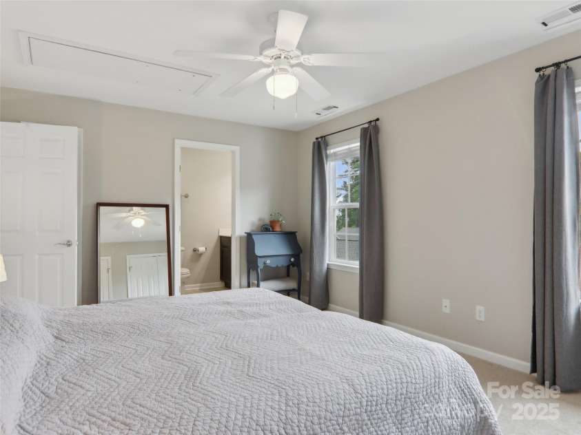 198 Alpine Ridge Drive, Asheville, NC 28806.  MLS# CAR4259639, YatesRealty ID 1319. 