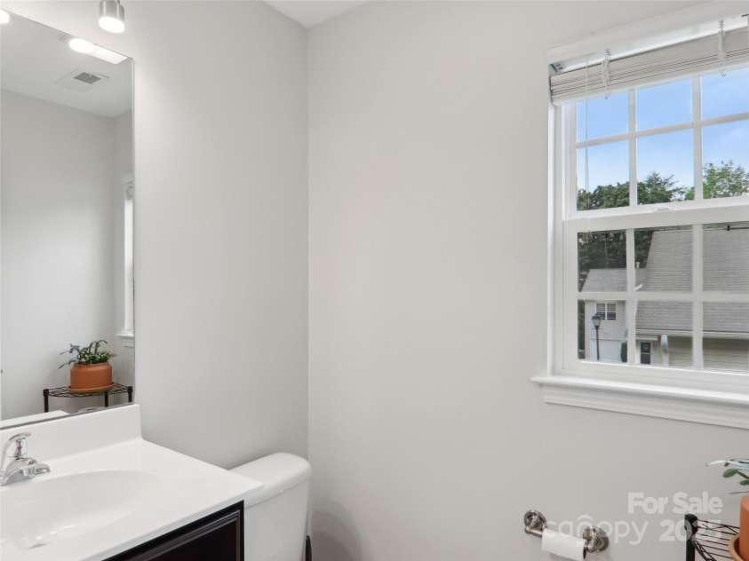 198 Alpine Ridge Drive, Asheville, NC 28806.  MLS# CAR4259639, YatesRealty ID 1319. 